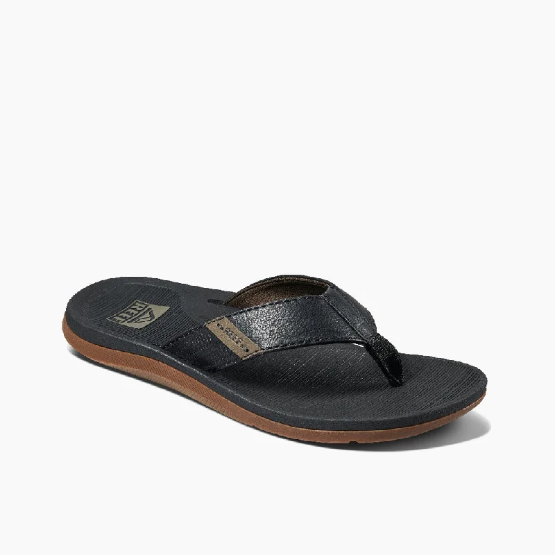 Men's sandals in a neutral color like black or brownMen's Reef Santa Ana Sandal