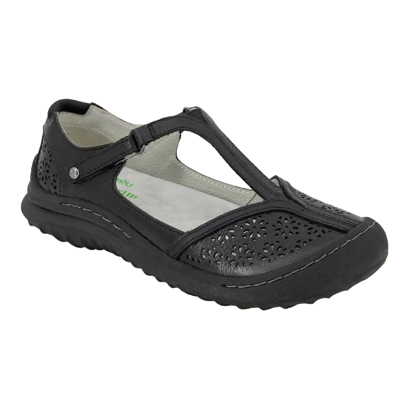 Men's sandals with a perforated leather upper for ventilationCreek