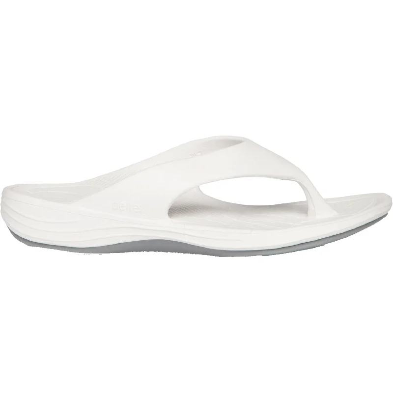 Men's leather sandals with an adjustable strapWomen's Aetrex Maui White EVA