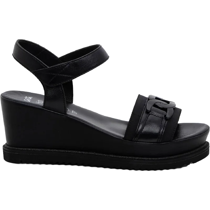 Men's sandals with a toe post designWomen's Ara Palmdale Black Nappa Leather