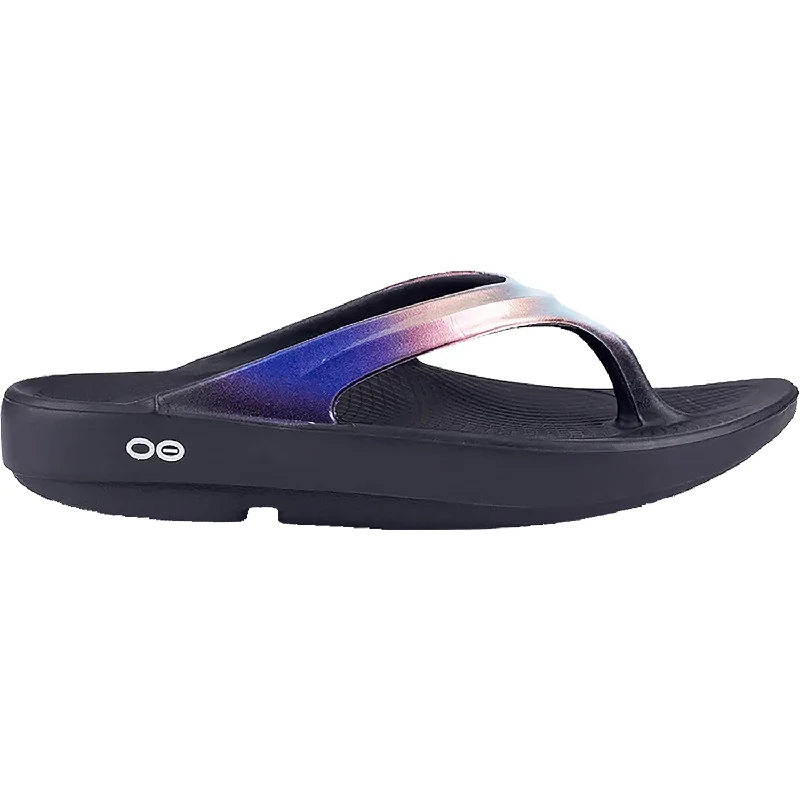 Men's sandals in a neutral color like black or brownWomen's OOFOS OOlala Luxe Calypso Synthetic