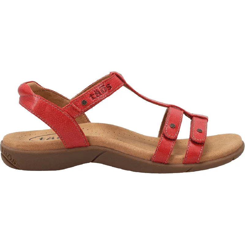 Men's sandals with a buckle closureWomen's Taos Trophy 2 True Red Leather