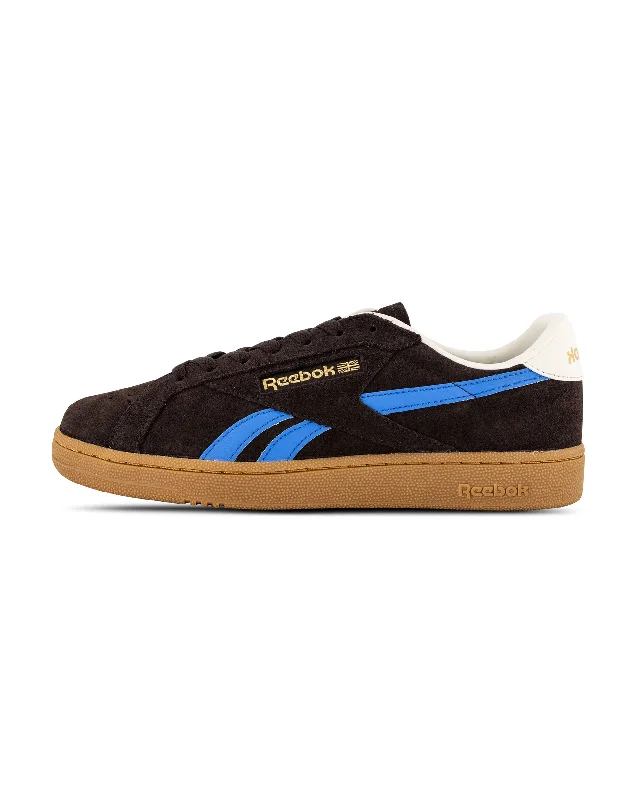 Men's navy blue suede sneakers with gold - toned eyeletsClub C Grounds UK - Dark Matter / Blue