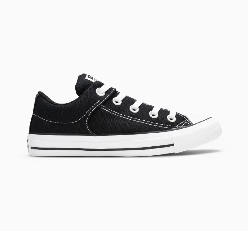 Men's chunky - sole sneakers for a trendy lookCONVERSE UNISEX CHUCK-TAYLOR ALL STAR STREET LOW TOP BLACK SHOE