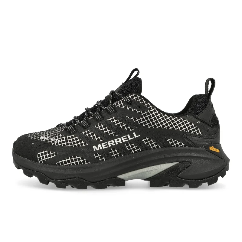 Men's minimalist sneakers with a simple designMoab Speed 2 Reflective GTX