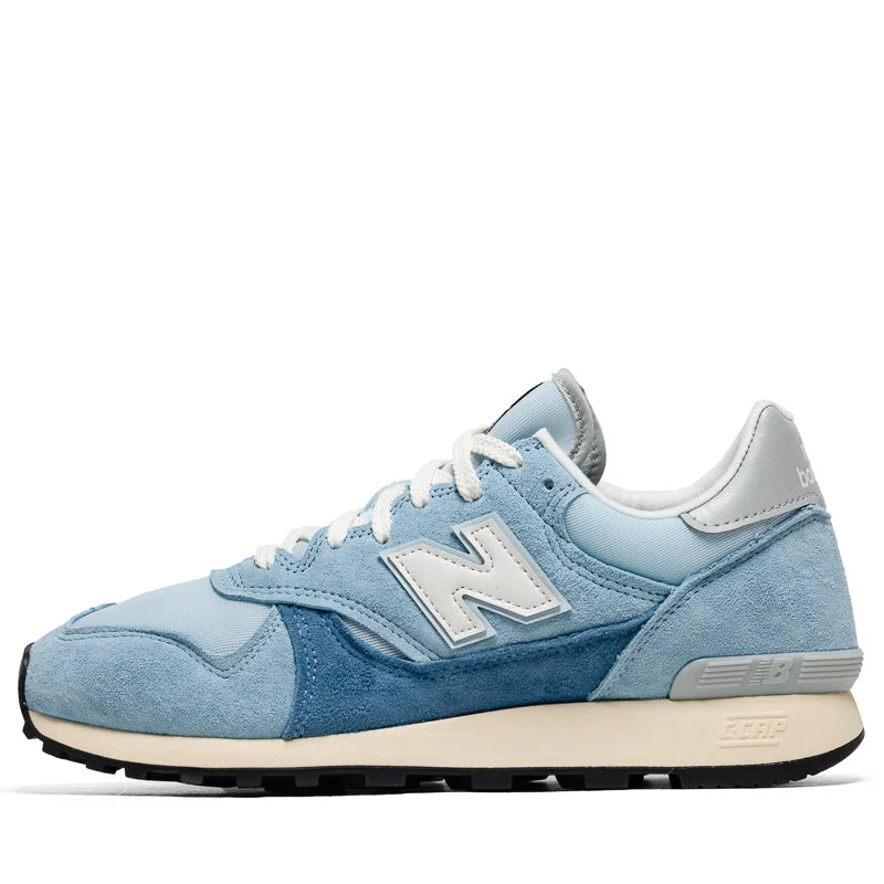 Men's vegan leather sneakers for an eco - friendly optionNew Balance 475 - Quarry Blue/Chrome Blue